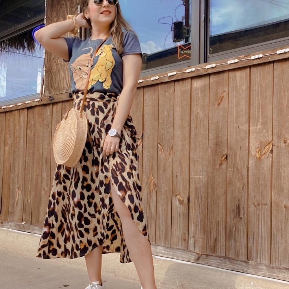 Chic Asymmetrical Leopard Print Skirt